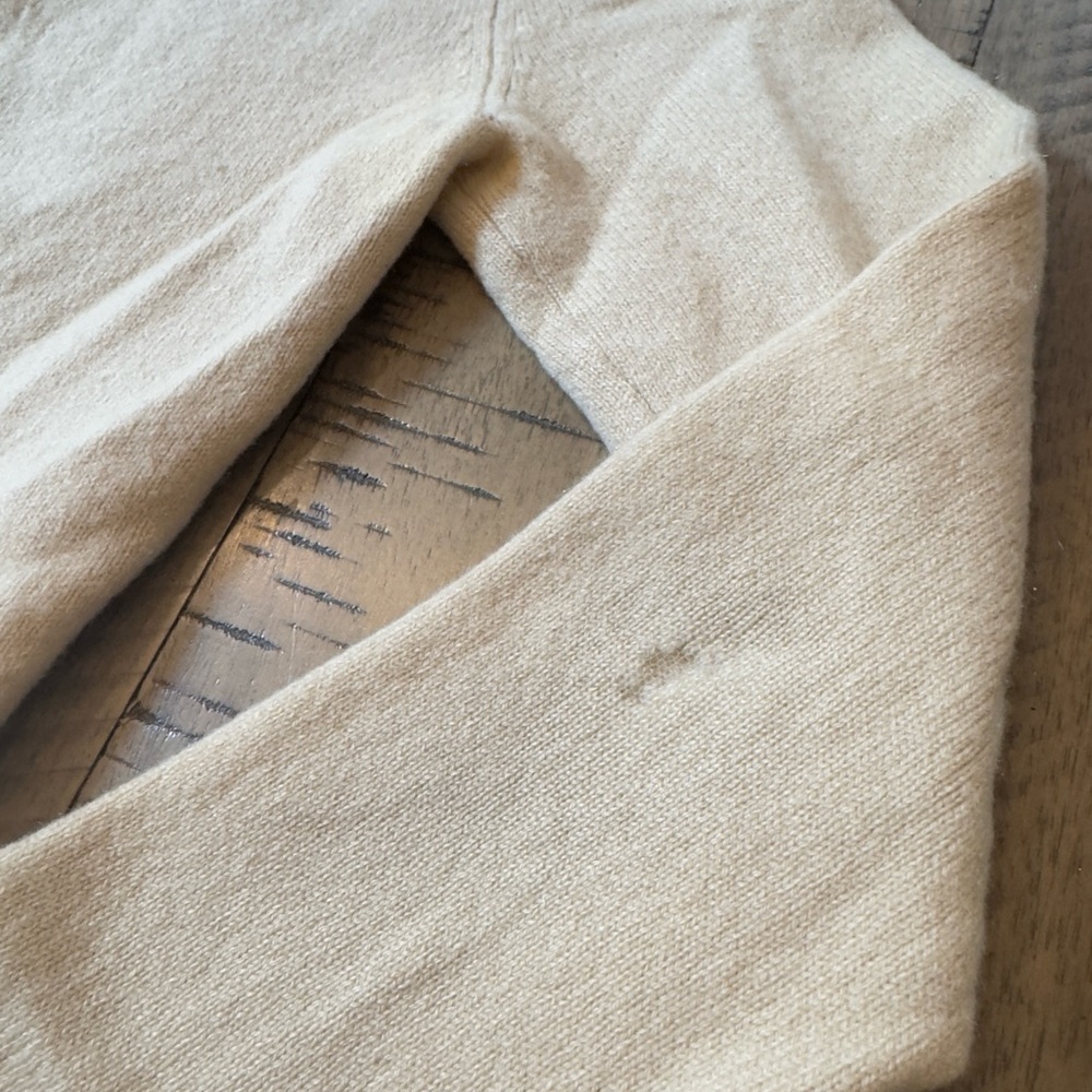 Michael Kors Cashmere Cream Cardigan - Picture 10 of 12